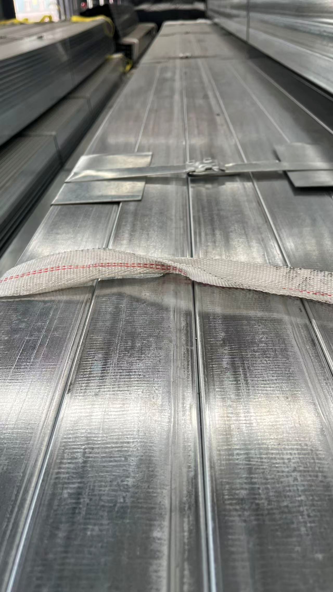 60×80 Galvanized Rectangular Tube gallery image 2