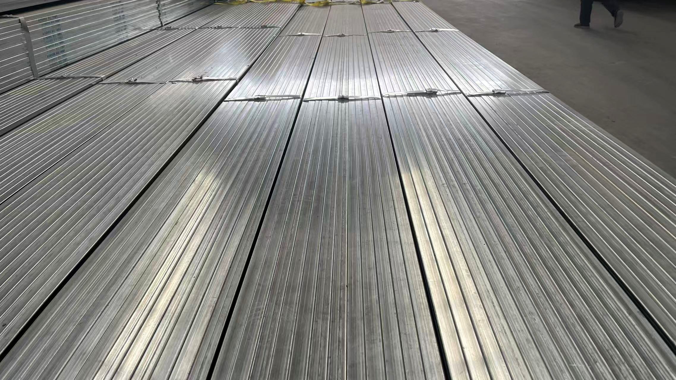 25mm Galvanized Square Tube gallery image 2
