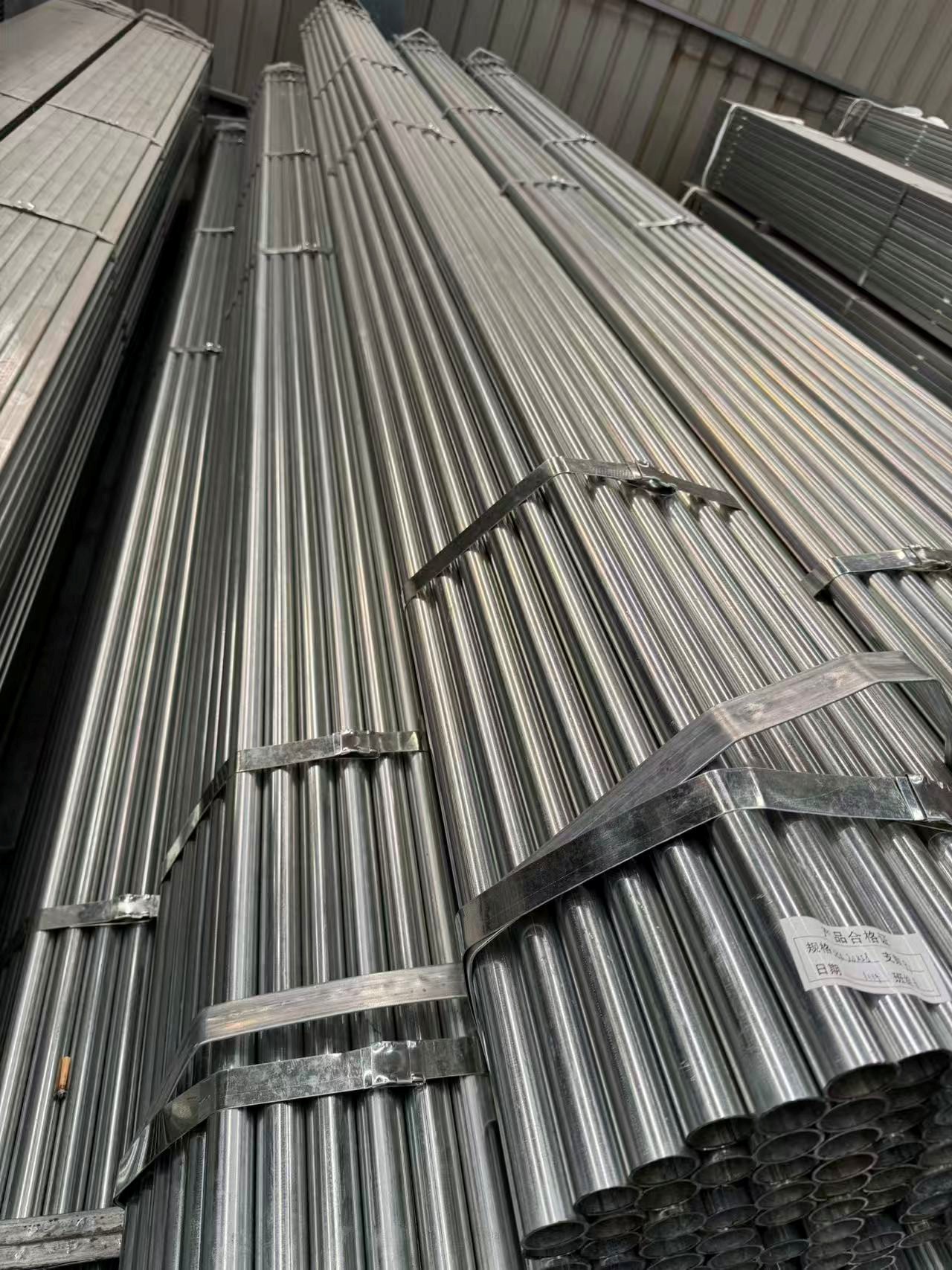 38mm 2.0mm Galvanized Round Pipe product image